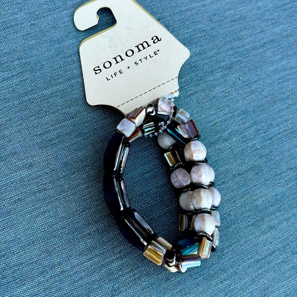 bracelet silver with beads.